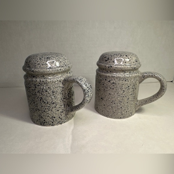 HOAN CERAMIC SPONGE WARE SALT & PEPPER SET MADE IN TAIWAN - Picture 4 of 14